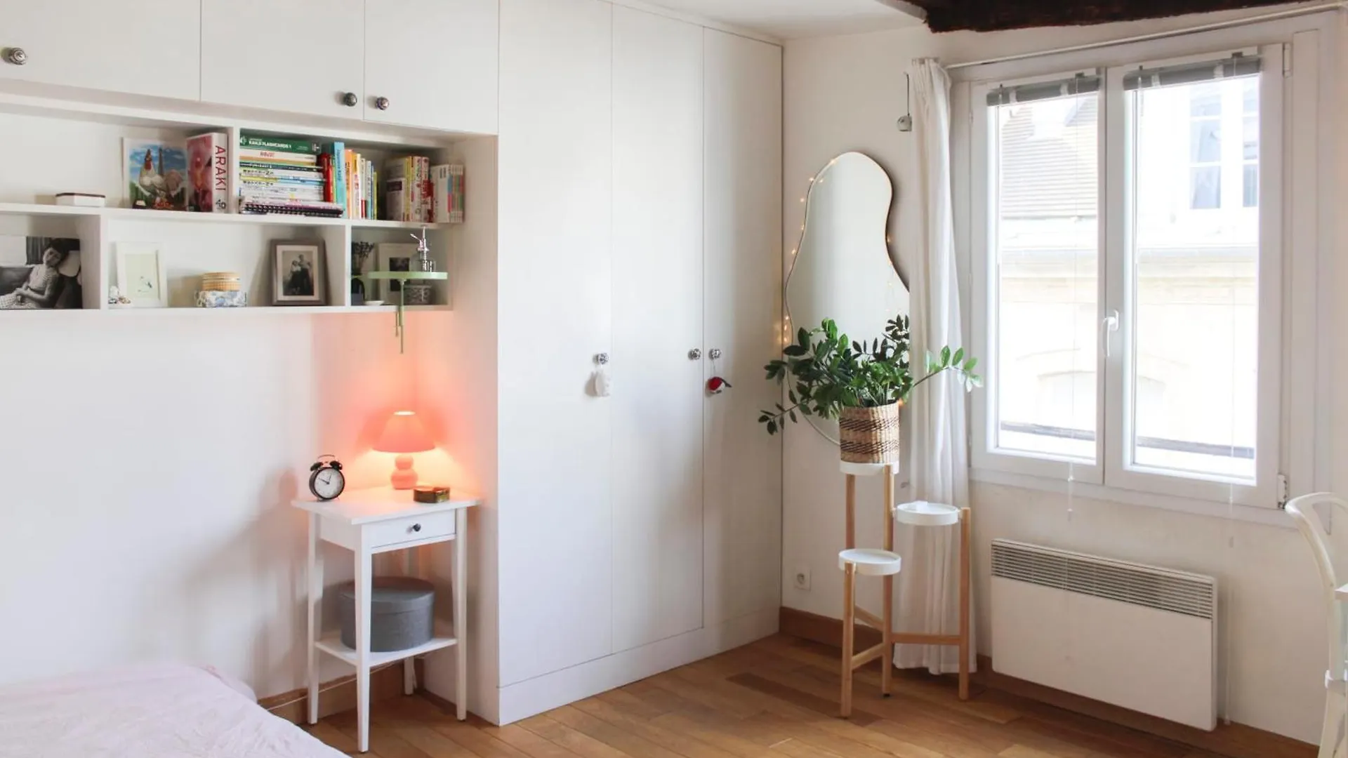 Apartment Bright And Quiet 25 M Paris